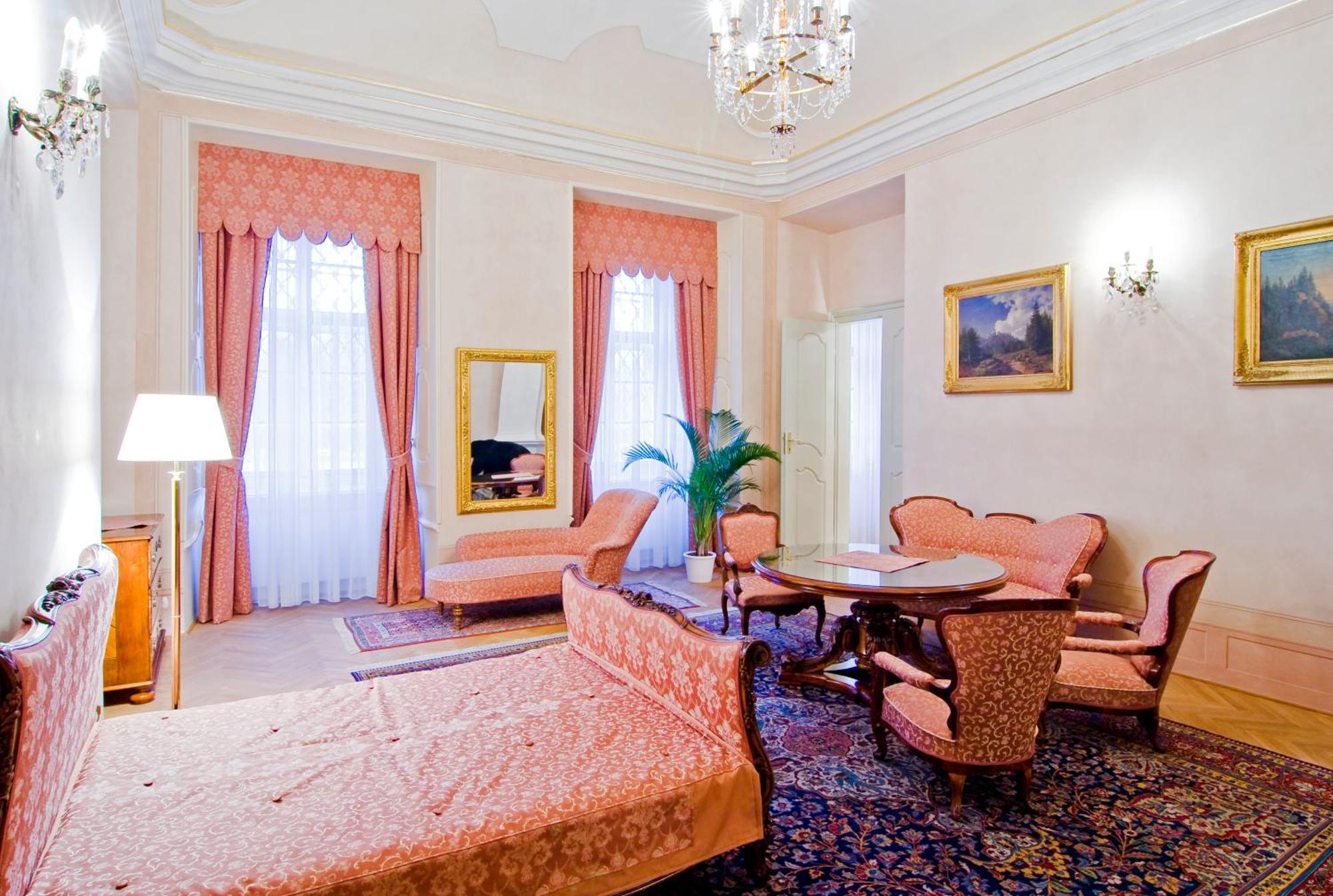 Chateau Liblice Byšice Екстериор снимка