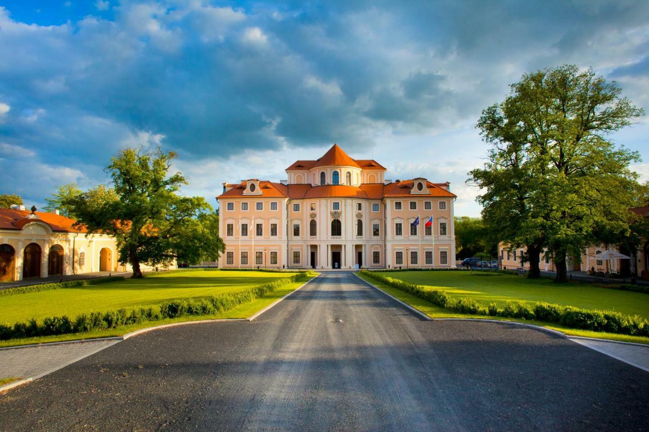 Chateau Liblice Byšice Екстериор снимка