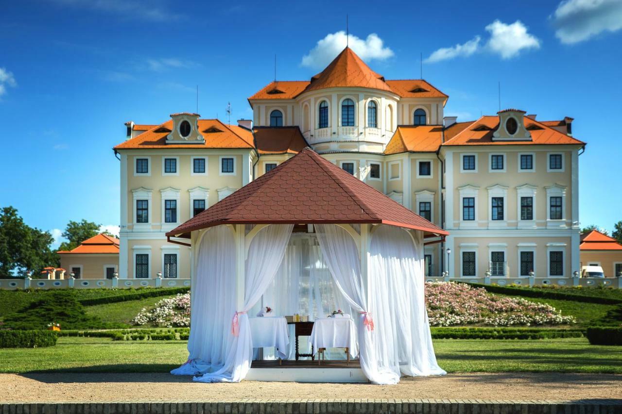 Chateau Liblice Byšice Екстериор снимка